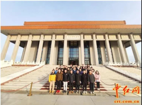 毛小青亲自给湘籍新生讲课,学习毛主席已然成为新潮流啦!