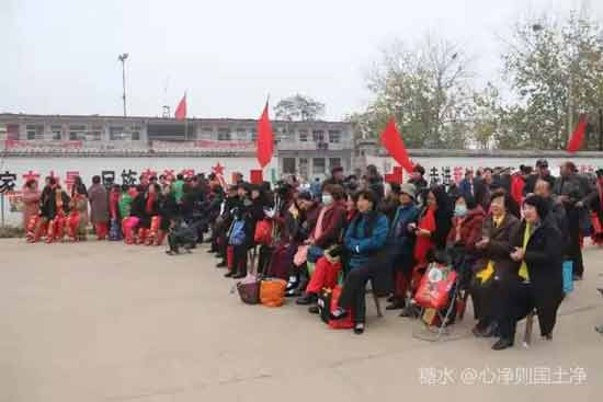 河北涉县龙虎乡北郭口隆重纪念毛主席诞辰127周年