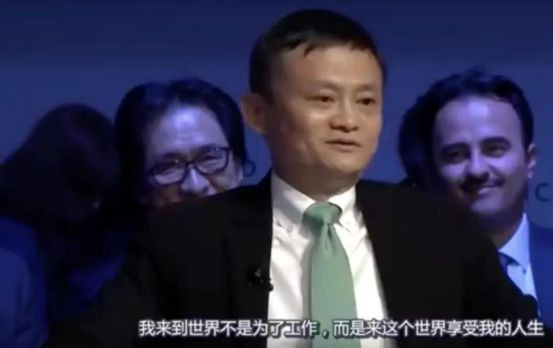 在中国10亿美元的富翁已经占到全球的三分之一,而中国个人所得税65%都是来自于工薪阶层的,全国无数民工被拖欠工资、克扣工资的当下,我们指望富人做慈善来先富带后富,只能是一个美丽的童话!