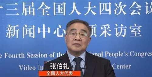 尽管中医可以有效应对“复阳”和“后遗症”问题,但前提是每个被感染者都能遇到好的中医,得到有效的中医治疗,现实情况却并不乐观,中医的处境究竟如何,大家都应该有所感受,笔者就不必多说了。