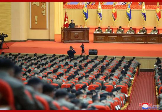 朝鲜人民军第一次指挥官及政治干部讲习会举行 金正恩同志出席指导讲习会