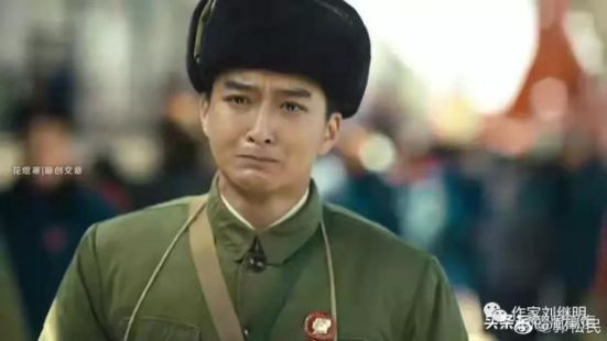 “没有内鬼，引不来外贼，如果‘伤痕文学’这笔账也能算到米国人头上，梁晓声的小说《人世间》荣获茅盾文学奖，并拍成电视剧在今年春节央视热播，这账该算到谁的头上呢？”