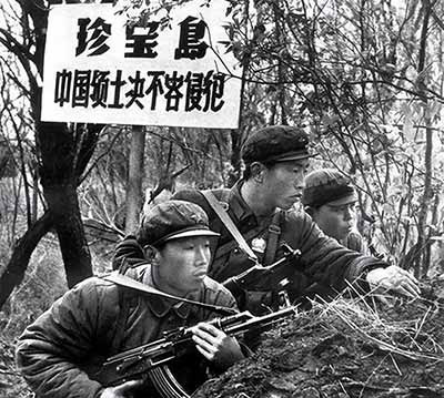 人们怀念部队顺口溜，不只是怀念难忘的部队岁月，而是怀念它是伟大时代的见证和产物。因为部队顺口溜，背后隐含着解放军是大学校，是大熔炉，是培育英雄淬炼英雄的见证，背后隐藏着千千万万英雄，背后潜伏着“全国学人民解放军”本源，顺口溜就是苦练杀敌本领，视人民如父母，把驻地当家乡的真实写照;背后是社会风气的缩影，映照着军营生活出奇的纯净，顺口溜就是昂扬向上朝气蓬勃的生动画面。