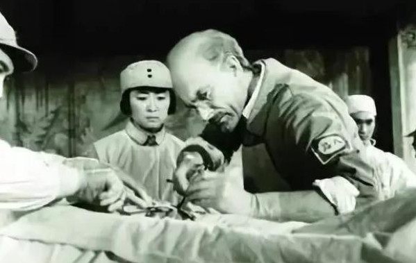 她用自己一生的经历告诉当代的青年：不必沉沦、不必痛苦，更不要苟且于眼前的苟且!一个没有人剥削人，没有人压迫人，一个可以把个人的爱好和人民的需要融为一体的“理想国”是真实存在过的，在不远的将来也是完全可能再现的，“她”值得每一个有志青年去为之斗争、为之努力。