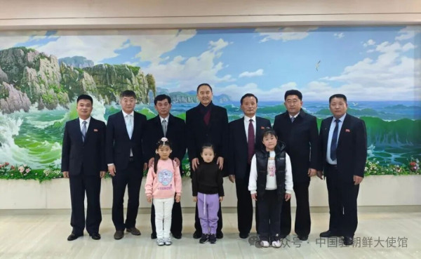 金燕光总领事出席领区华侨举办的庆祝金日成主席诞辰纪念活动