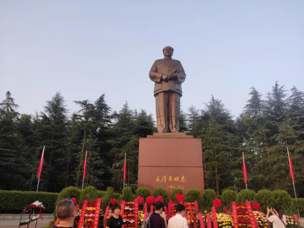 【为毛主席守岁】红色小兵25、26日韶山直播，欢迎预约！