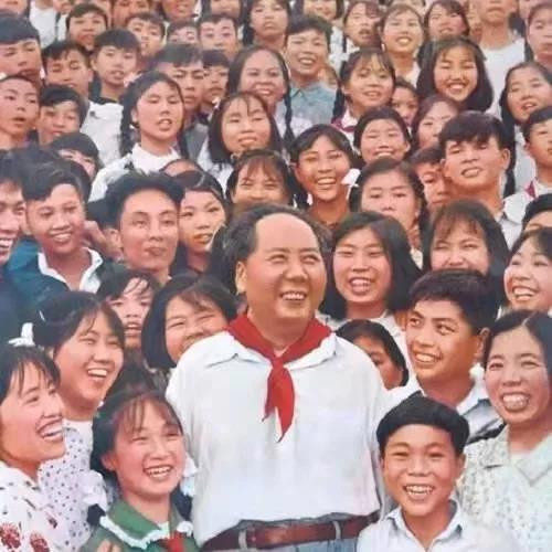 儿歌高唱“万岁毛主席”，大有希望！