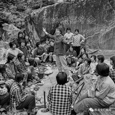 “辉县人民干得好”,看到这些老照片,谁的心灵能不为之震憾?