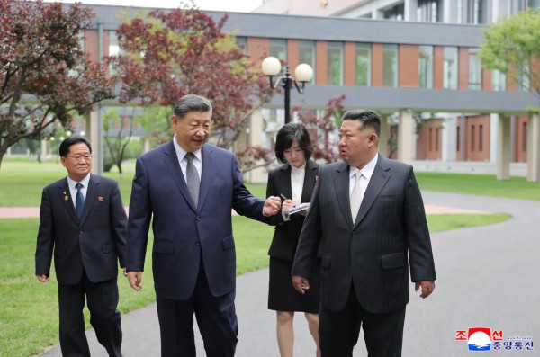 朝中社关于习近平总书记访朝图片新闻(集锦)