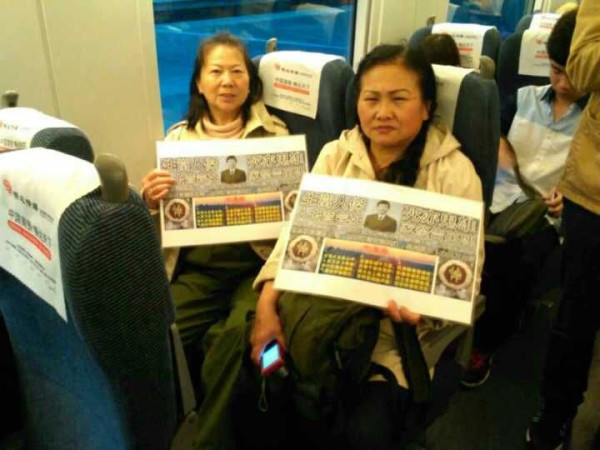 新心按语:2016年4月24日网友自发地通过网络默哀悼念艾跃进教授,通过这次悼念活动,更能激发广大网友关心时政,关心中华民族的前途,热爱社会主义。更能让社会公平正义,社会主义道路复兴的梦想一定能够实现!