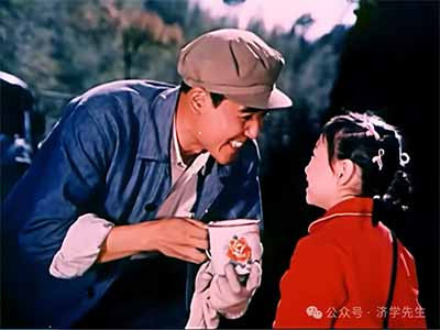 解放牌卡车跑了整整70年：毛主席亲自领导我国汽车工业零的突破