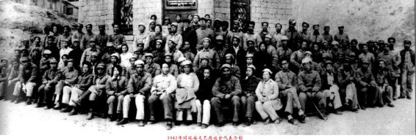 时光转动了40年,老百姓看到最多得的是“美女化”影视垃圾剧泛滥成灾,戏说“恶搞”历史的影视垃圾剧大行其道。