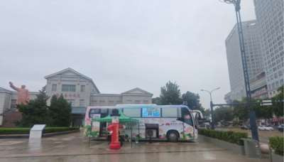 请山东省省委、济南市市委清除英雄山赤霞广场的一切围挡、花坛等障碍! 恢复赤霞广场原貌 ! 顺民意,得民心。