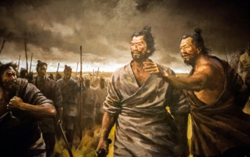所谓历史,既是劳动者们用双手改变世界、创造世界的历史,也是一个阶级反抗另外一个阶级的历史,奴隶反抗奴隶主,雇农佃户反抗地主,工人反抗资本家,这种反抗,贯穿了整个人类文明史,虽然他们未能在历史上留下太多笔墨,但他们证明了,他们来过,战斗过。