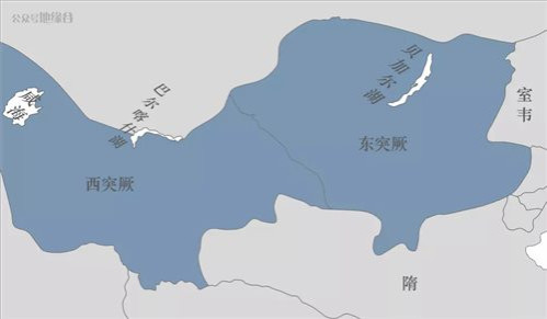 为了转移土耳其国内民众的注意力，埃尔多安频频出兵国外的同时，也不得不在民族问题上大做文章，他大力鼓吹泛突厥主义，宣扬土耳其昔日的辉煌，以试图提升民众的自豪感。所以，土耳其人冒认匈奴、突厥为土耳其的祖先也就不奇怪了。