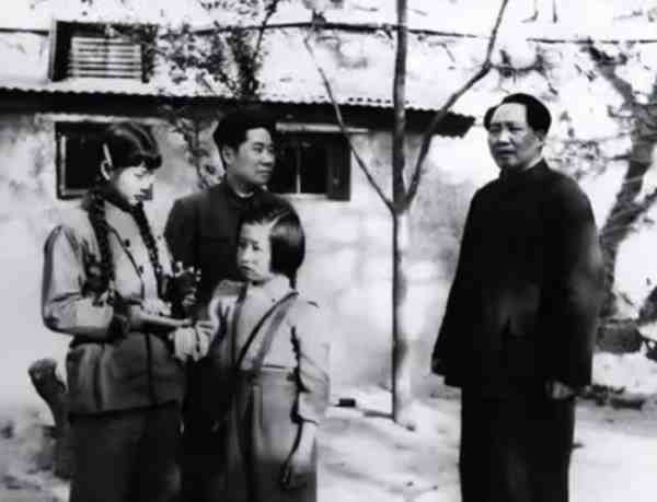 刘思齐回忆:毛岸英赴战场前特意交代了四件事,牺牲后才明白寓意