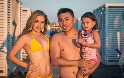 这样一个国家,你如果说它有什么“自由”、“民主”,我是不相信的,因为它只有国外资本、买办、寡头、政客的自由民主,没有广大乌克兰人民的自由民主,乌克兰人民不但没有自由民主,甚至连吃饭、居住、取暖都成问题了。寡头们可以卖国求荣,人民只能卖自己,卖妻女了,这不是“民主”,这是在吸血,这是在吃人!