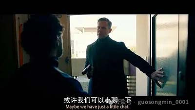 这部电影像一面镜子,映照出全球化退潮、社会撕裂的时代背景下,极右翼势力如何利用民众的焦虑与愤怒,将仇恨包装为正义,将暴力美化为救赎。