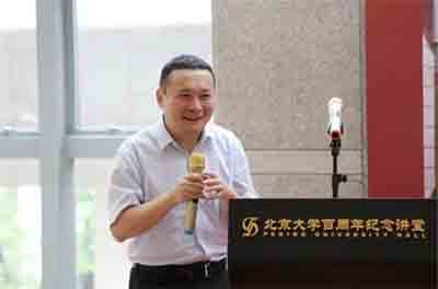 象牙塔不是避风港,也不是藏污纳垢之所,腐败堕落的温床;高校大学,教室讲坛也不是教授老师信口开河、胡作非为的地方。