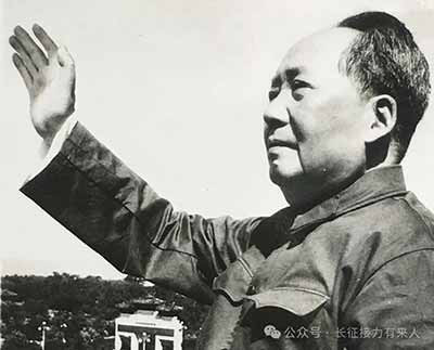 从“纸老虎”到“中间地带”再到“三个世界”，毛泽东的国际战略思想形成了一个完整的逻辑链条。“纸老虎”解决了“能不能打”的信心问题，“中间地带”解决了“跟谁打”的定位问题，“三个世界”解决了“联合谁、反对谁”的路线问题。这三个层次合在一起，构成了一套完整的“反霸战略学”