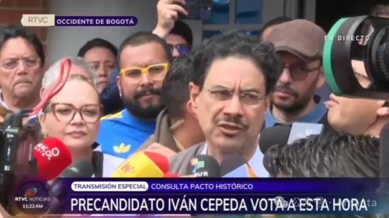 具有资深国会背景的参议员伊万·塞佩达·卡斯特罗(Iván Cepeda Castro)以超过60%得票率的压倒性优势赢得了党内初选总统候选人资格。那么,这位行将承接古斯塔沃·佩特罗(Gustavo Petro)总统未竟之改革事业,力图带领哥伦比亚左翼阵营走出2023年地方选举惨败阴霾的新领袖,何许人也?