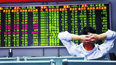对于这次中国“股灾”,我们既要注意有无做空中国的阴谋(从马克思主义的斗争观点看,这种阴谋是客观存在的,要吸取俄国经济崩溃的历史教训,不要幼稚地认为资产阶级会希望中国发展),更要从中看到,市场经济的险恶。