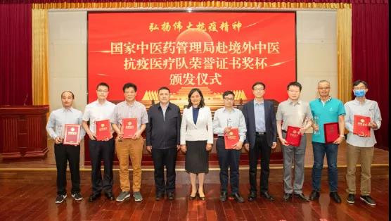 洋人终于承认疫苗效果不行了
