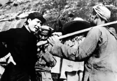 革命主体是那个从伤口中获得力量、并让这个伤口成为改变世界的杠杆的主体。他把个体的创痛，升华为对普遍解放的渴望;把无法愈合的裂缝，理解为新世界从中涌出的那个空隙。
