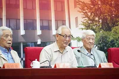 中国政治经济学学会成功举办“中国马克思主义经济学：70年回顾与展望”学术会议