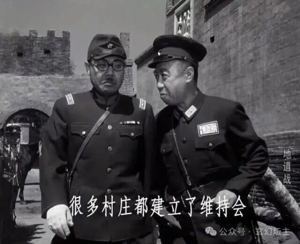 应该批判、揭露!