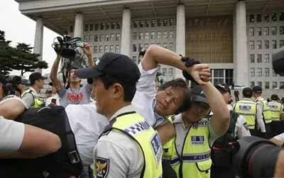 为抗议工人领袖被捕，韩国工会将发动大罢工