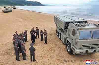【朝鲜动态】金正恩观摩一些国防科研机关组织的重要武器试验