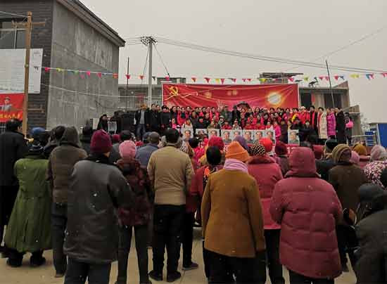 毛主席在2020年的十大热点事件，他真的回来了：纪念毛主席诞辰127周年