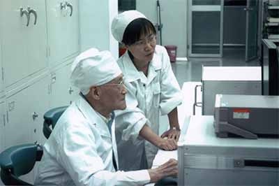 他是全球第一位惯性导航博士，101岁获“七一勋章”！