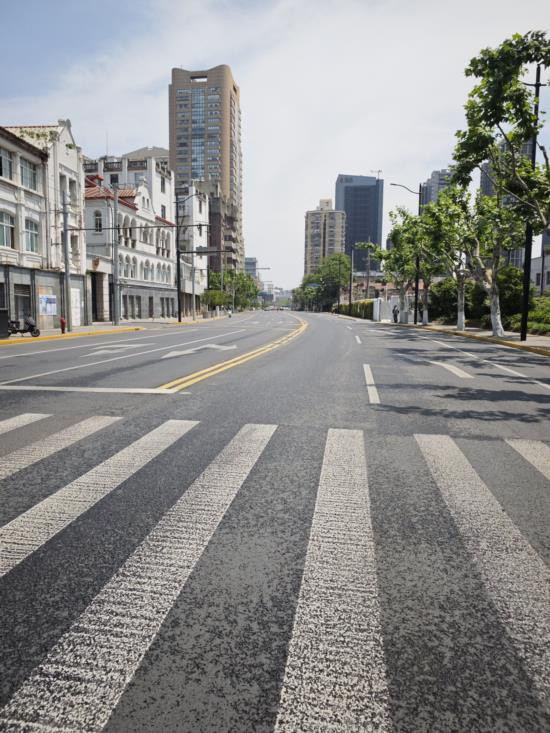 你不敢为民发声，我理解