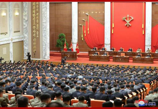 金正恩主持朝鲜政治局扩大会议,强调加强防疫工作是时刻不能放松警惕的最重要的任务
