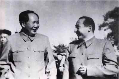毛泽东与两位破格入党的维吾尔族党员
