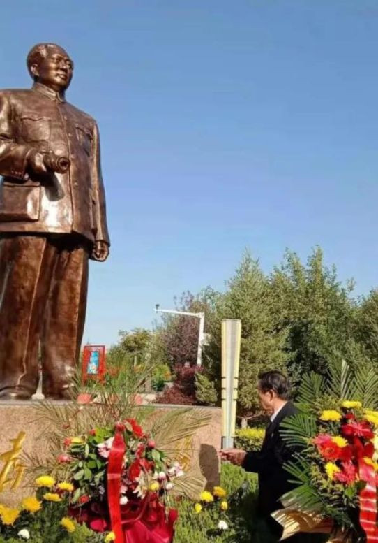 【大汇总】80场纪念毛主席逝世45周年活动,掀起新的滚滚红潮!