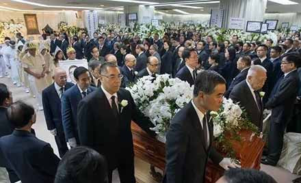 穷人地狱，富人天堂，香港地产商是如何“摘瓜“的？