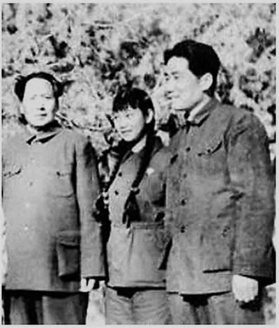 毛岸英是毛主席勇敢、对革命满心赤忱的长子。假如毛岸英不是毛主席的长子,他也是我们尊敬的志愿军烈士。那些向毛岸英同志泼污水的人,你们良心不会痛吗?你们还有一顶点良知尚存人间否?若无,则与禽兽何异!岂配再存于此方国土此方天地之间矣?