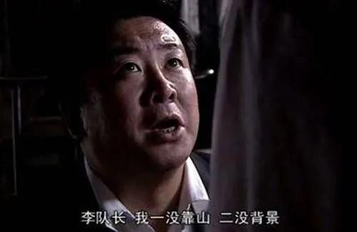 蒋介石政权虽然有若干反腐的业务链,但是这些业务链,必然由人执行。这些人只能是生活在现实之中的有私利的人。反腐业务的关键功能,如果由某一组织或个人承担,必然导致权力一家独大,一家独吞。如果由几个组织或个人分担,互相牵制,必然导致几家达成协议,联手分肥。