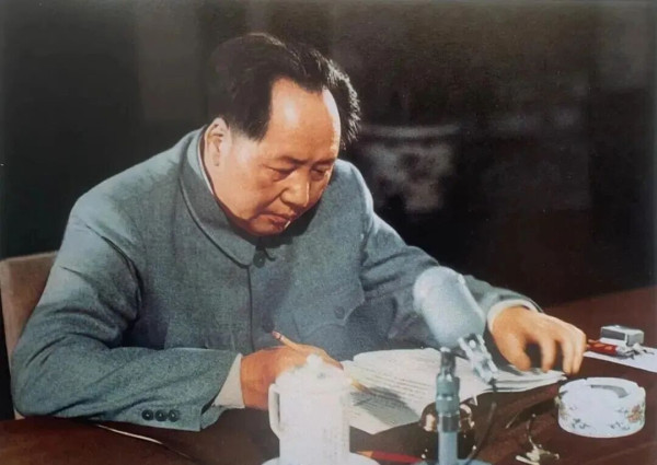 读懂毛主席的智慧:那些不为人知的伟人与刘氏“分歧”
