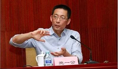 君子不器，人非工具。AI是时代赋予人类的利器，而非禁锢人类思维的枷锁