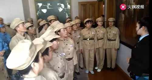 哈尔滨各界群众隆重纪念毛主席逝世43周年