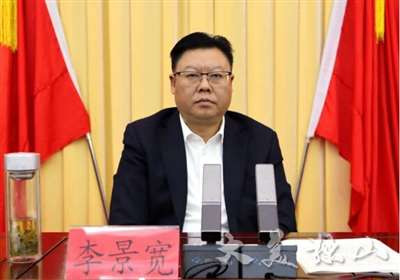 史上“马屁诗”最快翻车案