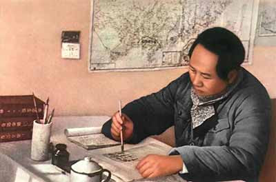 矛盾是普遍的、绝对的,矛盾的斗争性也是普遍的、绝对的,自然界如此,社会现象也是如此。共产党员坚持马克思主义,坚持社会主义,坚持真理,坚持正义就必须讲斗争精神、“斗争哲学”。