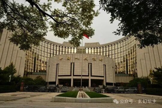 不要对SWIFT体系抱有任何幻想,要尽早摆脱其影响、挣脱其控制;在SWIFT体系之内,是不可能有“强大”的人民币的。