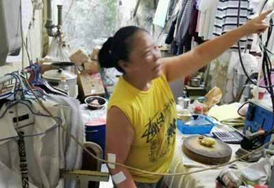 香港总体上这么富裕,民生问题却如此尖锐,最大的原因是它过于极端的资本主义制度造成的。
