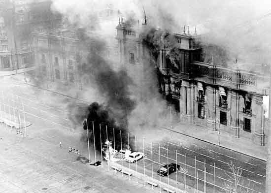 回答1973:智利589万投下同意,驱逐皮诺切特的幽灵