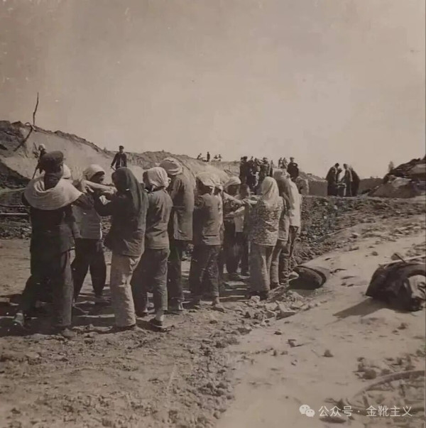 在上世纪50~70年代,中国靠全民动员建起了世界最多的水库;而此后的二三十年里,维护投入持续缺位,大量工程‘只吃不养’。从全民治水到无人管护,半个世纪的轮回里,留下的是四万多座病险水库的沉重欠账。这是道路之殇。